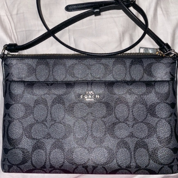 Coach Crossbody Bag - Picture 1 of 1